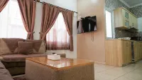 Diyar Villas Puncak M6/14 - parking