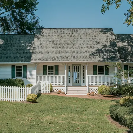 Waterfront Rappahannock River Cottage, Private Pool, Kayaks, Fire Pit & Garden