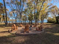 End of Year Specials- Be Lakefront for the Holidays!