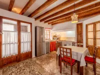 HOUSE WITH CHARM AND PARKING IN THE CENTER OF ARTÁ, SMALL POOL AND SOLARIUM 아르타 호텔