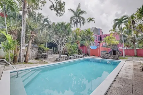 1BD retreat w/ BBQ: Close to Bahamar & Beach - 2-Star