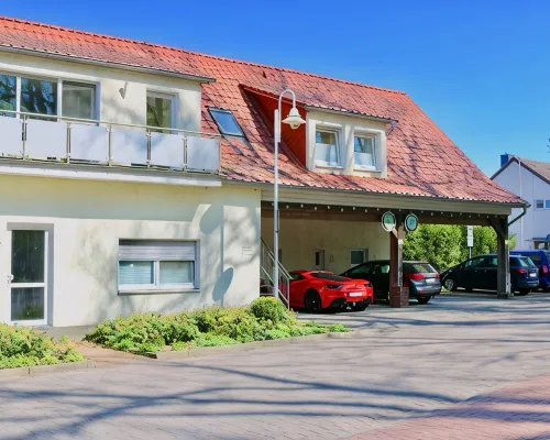 Comfortable mod. Apartment -Lighthouse-(95m2) in the middle of Steinhude, WLAN, wallbox, parking lot Hotels in Steinhude