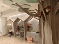 Eksklusif Studio Bella Tower Pakuwon City by ERELYN - 3-Star