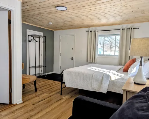 Scotty's Motel Hotels in Munising