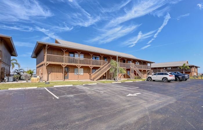 Lake View -Fresh & New-Bass N Sun-Pool-King Bed