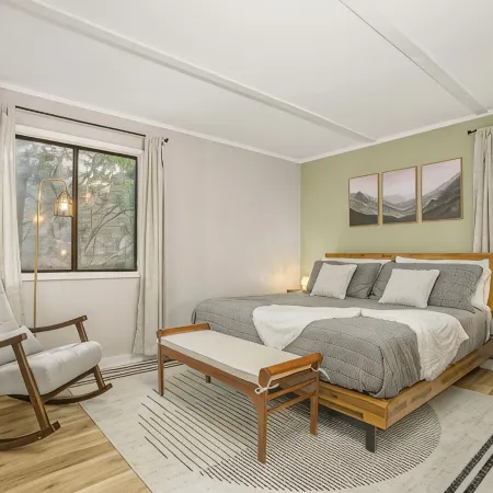 Serene Massanutten Retreat, Nestled in the Trees