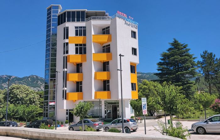Alvero Hotel