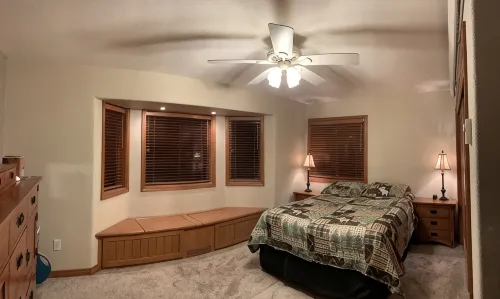 Close to Deerfield Lake,Hiking,Utv,Gameroom,Hot Tub,Mini Donkeys,Goats,Chickens - 3-Star