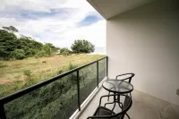 Escape Condominium Beachfront Suites - Mae Phim - Ocean View