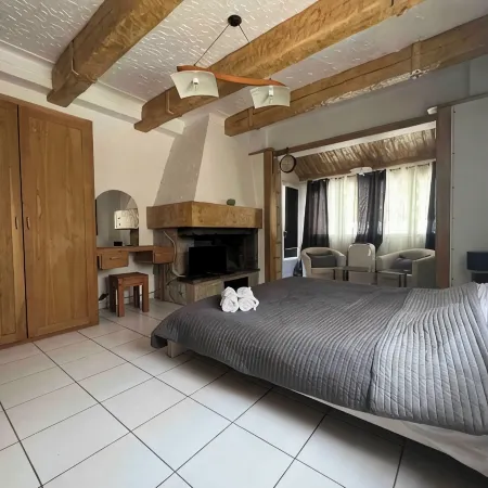 Large Panoramic Villa Retreat Hotels in Biot