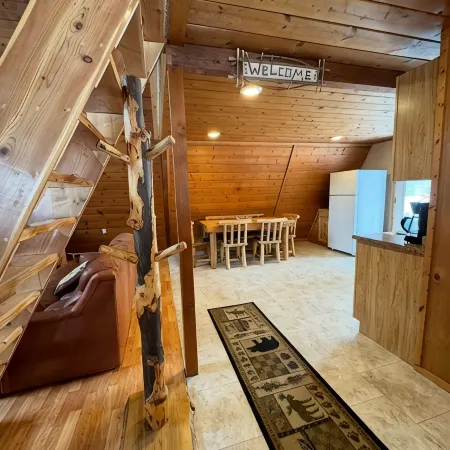 Creekside Cabin Near Salmon Idaho and the Salmon River