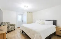 Cozy 2-bedroom house in charming Hart with AC - 4-Star
