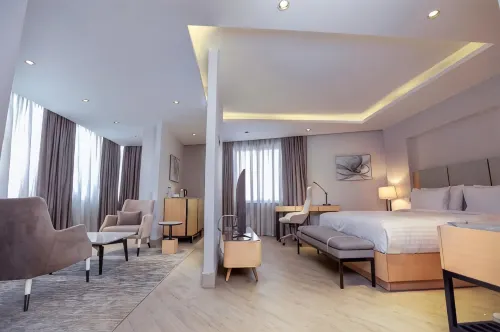 The Row Residental Hotel - Condos