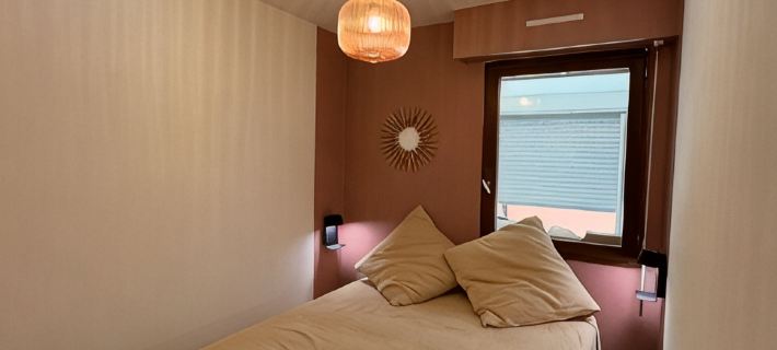 T2bis - Cap d'Agde - 40 m² with terrace, swimming pool, parking & 200 m from the beach Hotele w: Agde