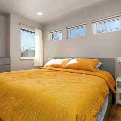 Cozy 1-bedroom MIL - fresh, clean and great location! Rooms