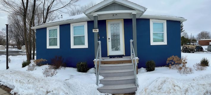 The Blue Riverside Home in Oconto Hotels in Oconto County