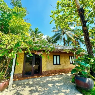 Bungalow Binh Quoi 2 Hotels near Binh Quoi 2
