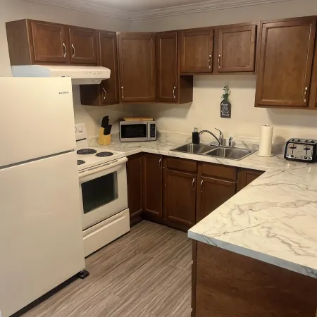 Clean 2 Bedroom