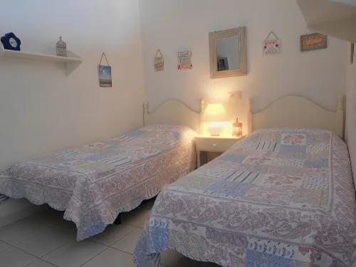 Sunny Studio with Breathtaking Sea View from Spacious Terrace. VV-38-4-0088913