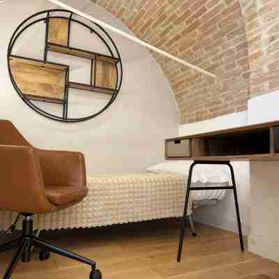 Charming 2-Bedroom Retreat in the Center of Perugia Rooms
