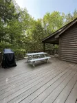 Charming 3-bedroom cabin in Madison, NH with private access to lake. - Wifi