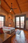 CUSTOM BUILT STUNNING Home Towering above the Colorado River/Lake Pow - Private Pools