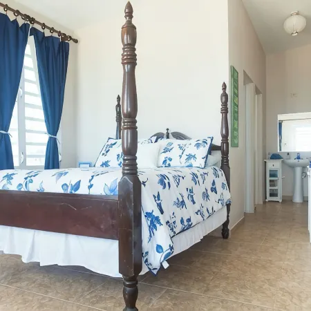 LaCasita Ocean Front House Отели в г. Агуада