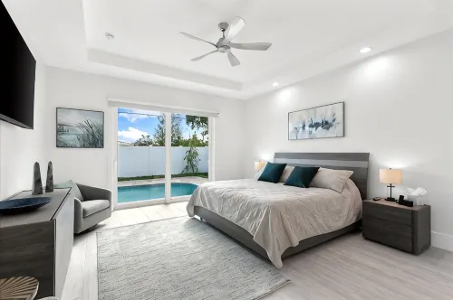 Brand New Luxury Pool & Spa Home Near Beach! - 무료 와이파이