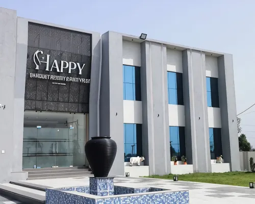 Happy Banquet Resort & Party Plot Hotele w: Morbi