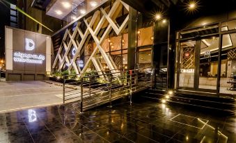 White Diamond Hotel Sari