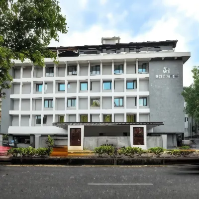 Hotel Ranjith Отели рядом с достопримечательностью «Форт Музей»