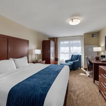 Comfort Inn & Suites Northern Kentucky