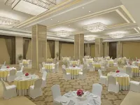Taj Skyline Ahmedabad Hotels near IIM