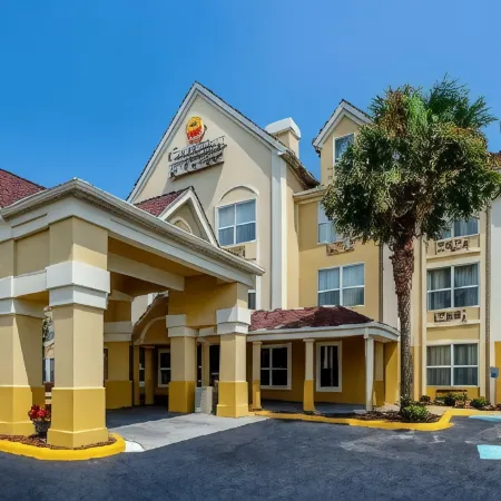 Comfort Inn & Suites Santee I-95