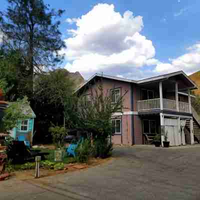 Sacred Mtn River Suites Hotel Exterior