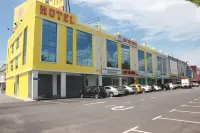 East Sun Hotel Sekinchan - parking