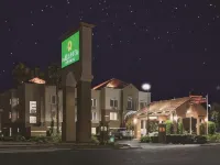 La Quinta Inn & Suites by Wyndham Fairfield - Napa Valley Hotels in Fairfield