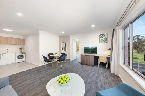 Littomore Suites Bathurst - parking