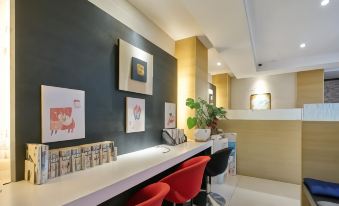 Golden Stone Hotel