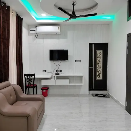 Hotel Raj