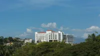 The Grand Kandyan Hotel di 