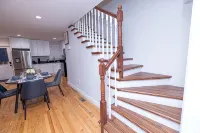 Modern Luxury Home With Fireplace & Game-Room.