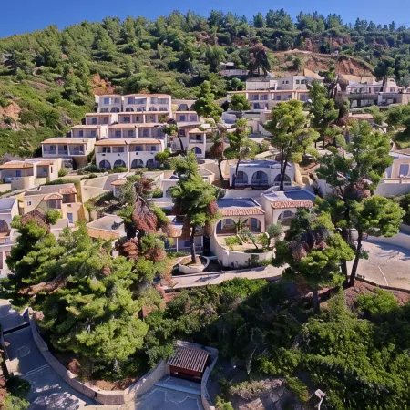 Alonissos Beach Bungalows and Suites Hotel
