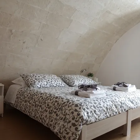 Holiday home L'Alloro with private parking - MATERA