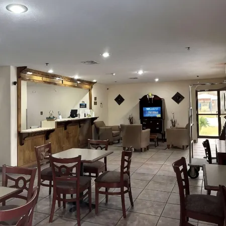 Days Inn & Suites by Wyndham Eunice