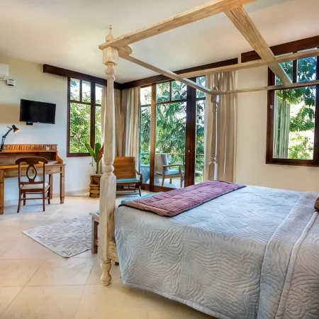 Ultra Luxury Balinese Style. Close to the Beaches. Private Pool.