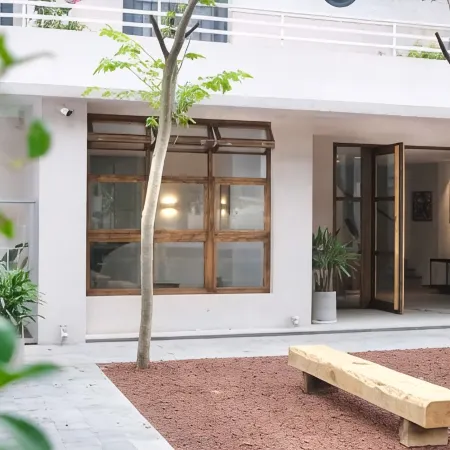 Express by M Village Tu Xuong, a brand of Modern Village Lifestyle Отели рядом с достопримечательностью «Цюань 3»