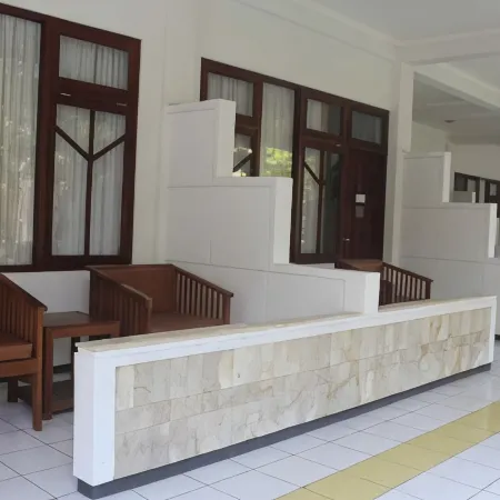 Guest House Eboni Madiun