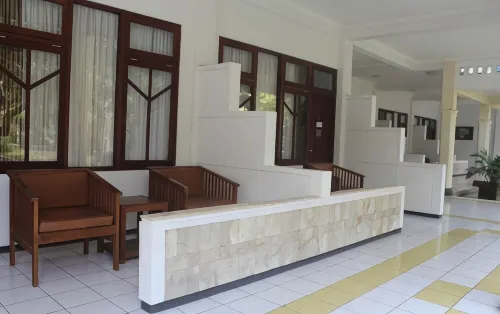 Guest House Eboni Madiun - Wifi
