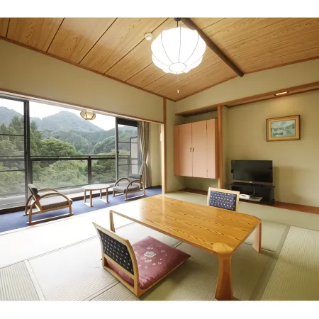 Fukuroda Onsen Omoide Romankan Hotels in Daigo